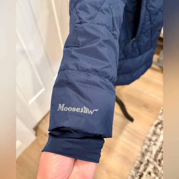 MOOSEJAW Women's Hooded Midlength Quilted Down Puffer Jacket MED - Picture 6 of 14